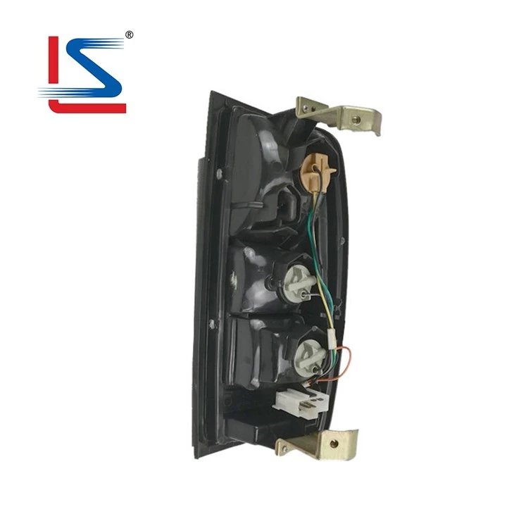 NISSAN Navara 2000 taillight