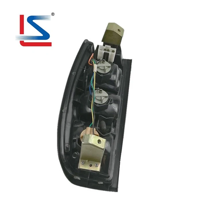 NISSAN Navara 1999 taillight